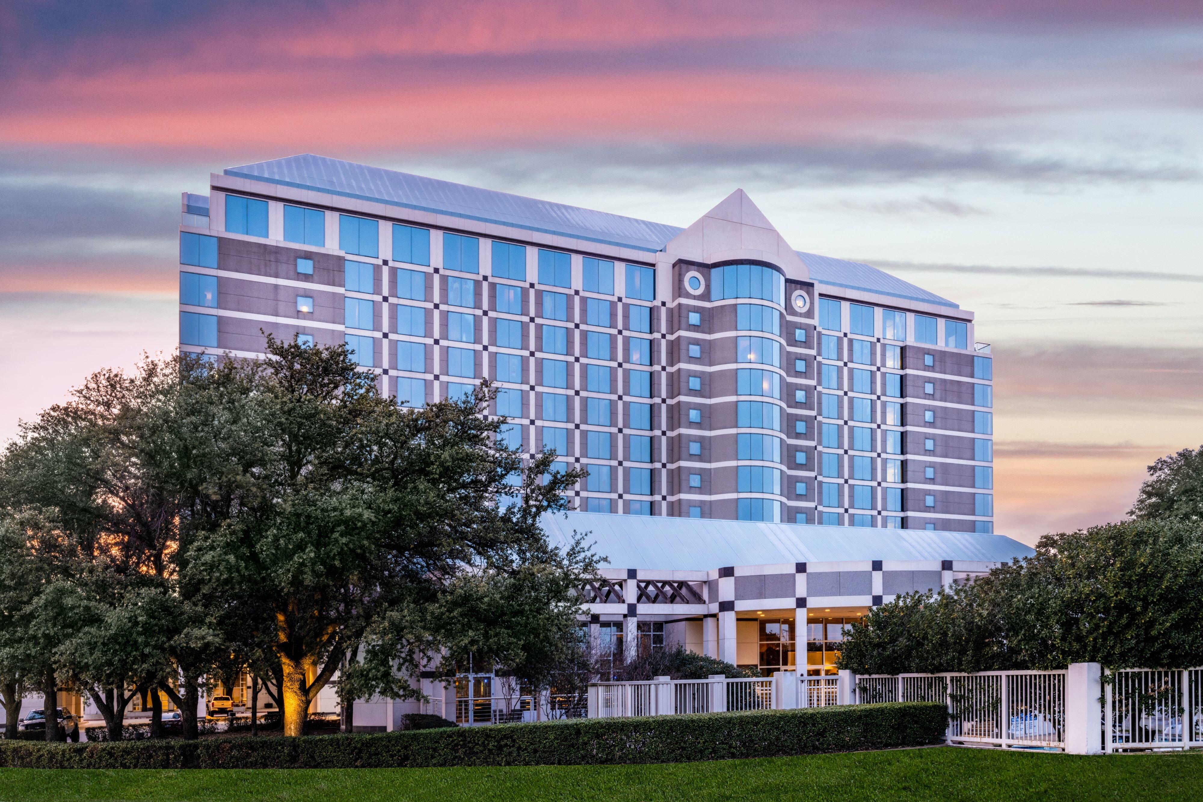 Dallas Park West Hotel Farmers Branch Exterior foto